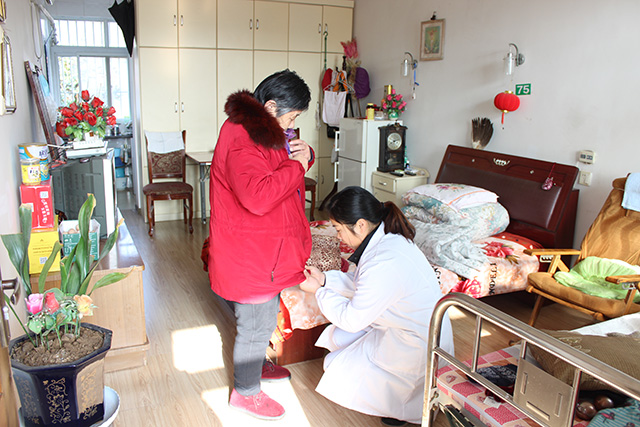 康养中心怎么给老人做好护理